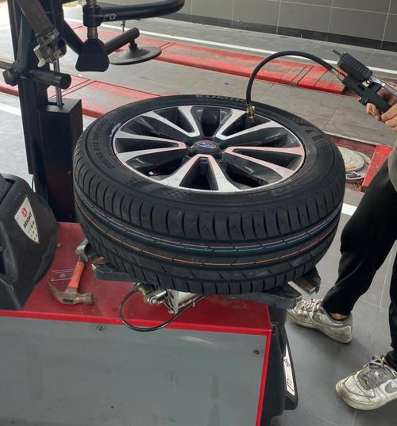 汽车美容：给爱车的一抹亮色